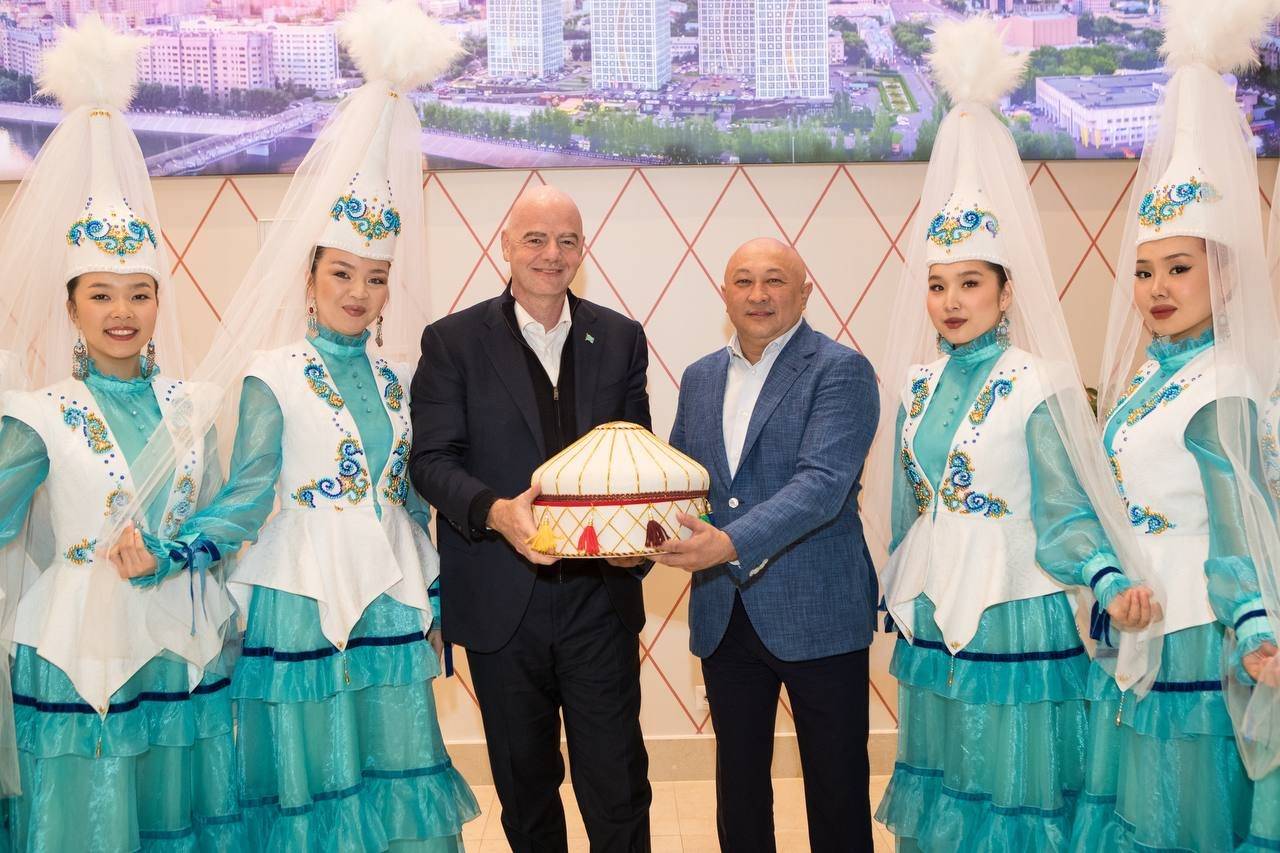 Джанни Инфантино прибыл в Казахстан с рабочим визитом